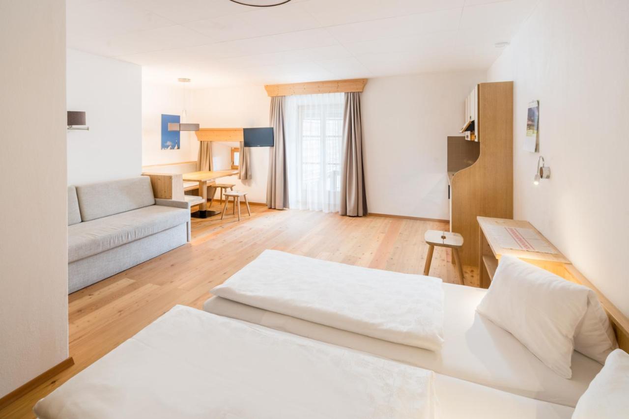 Hotel Greif Malles Venosta Ngoại thất bức ảnh