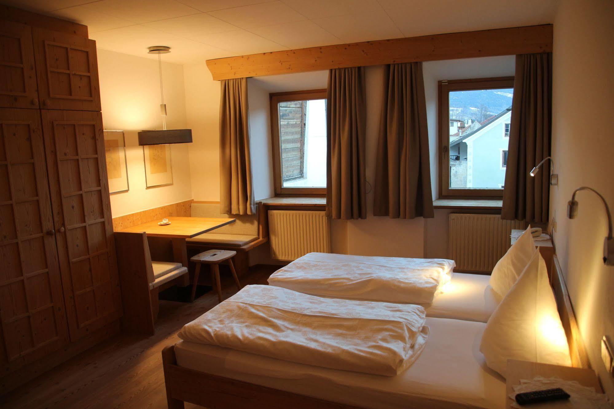 Hotel Greif Malles Venosta Ngoại thất bức ảnh